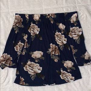 Rue 21 off the shoulder